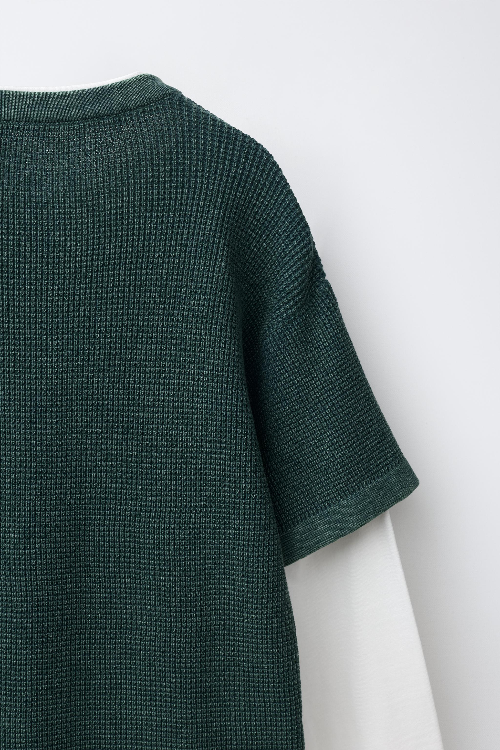 DOUBLE LAYER TEXTURE T-SHIRT